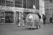 K.Wodiczko, Instrument osobisty 1969